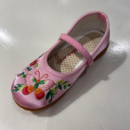 Golden Step Girl's Embroidered Shoes (Pink)